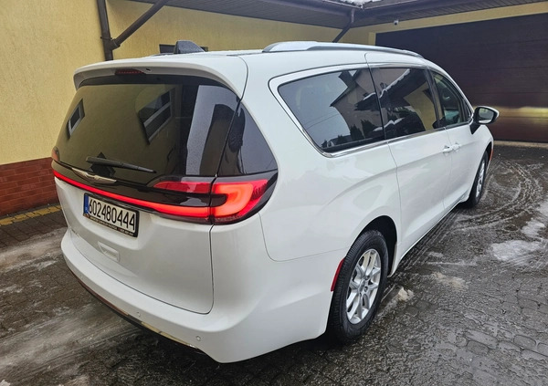 Chrysler Pacifica cena 202827 przebieg: 6654, rok produkcji 2023 z Mrozy małe 301